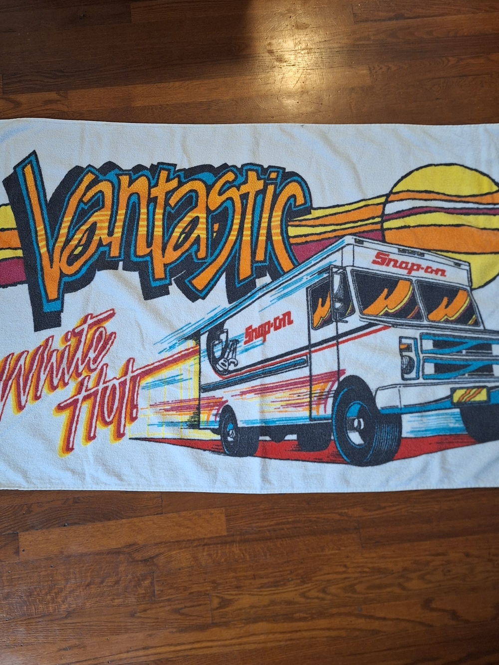 Vintage Snap-on Vantastic White Hot Graphic Beach Towel - Multicolor